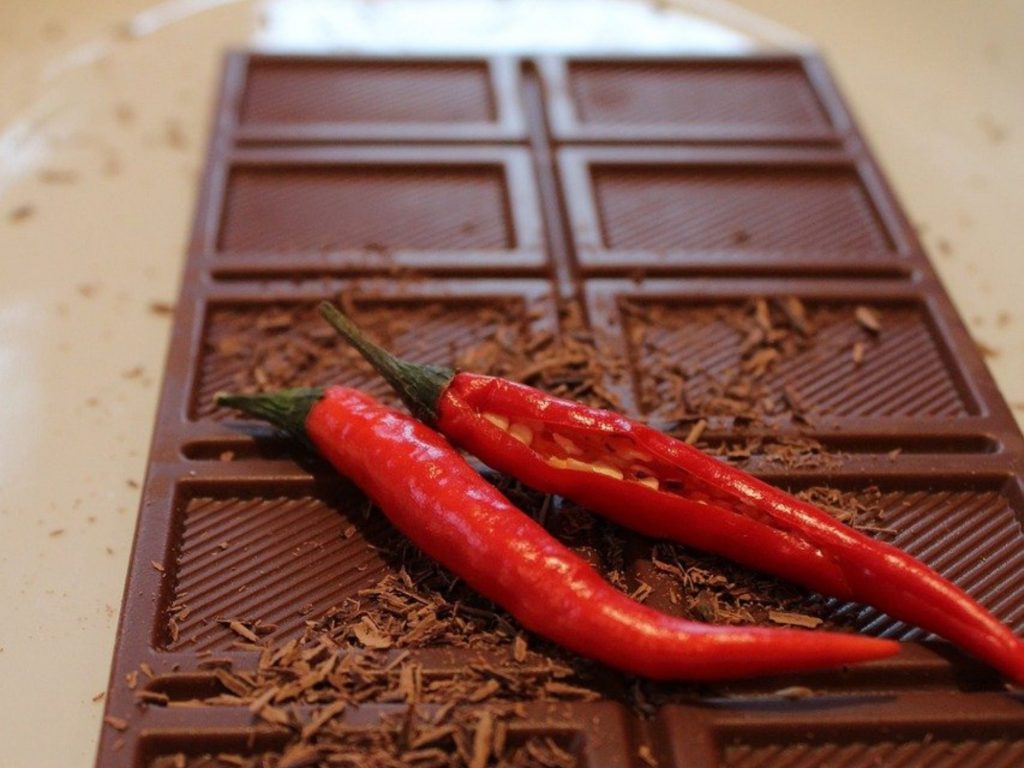 Tábla csokoládé és cayenne chili